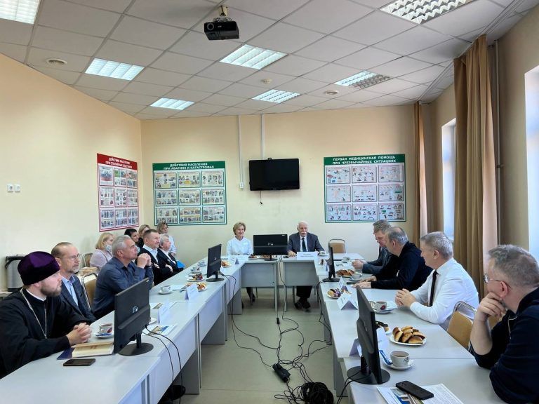 Деятельность больничного храма обсудили на попечительском совете областной детской клинической больницы