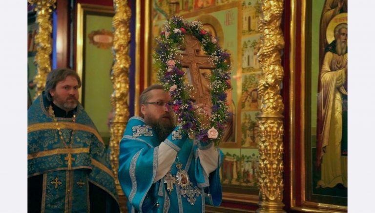 Епископ Игнатий возглавил всенощное бдение в кафедральном соборе Череповца