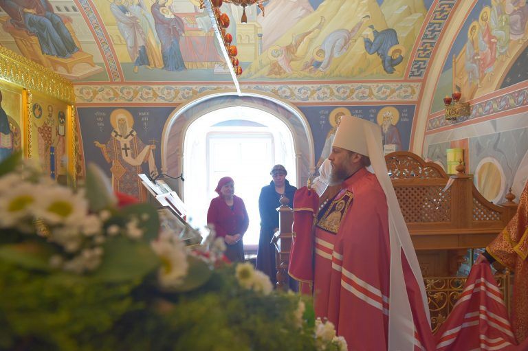 Митрополит Савва:  «Нам необходимо упорно трудиться, чтобы воспитать в себе те духовные качества, которыми был богат Святитель Николай»