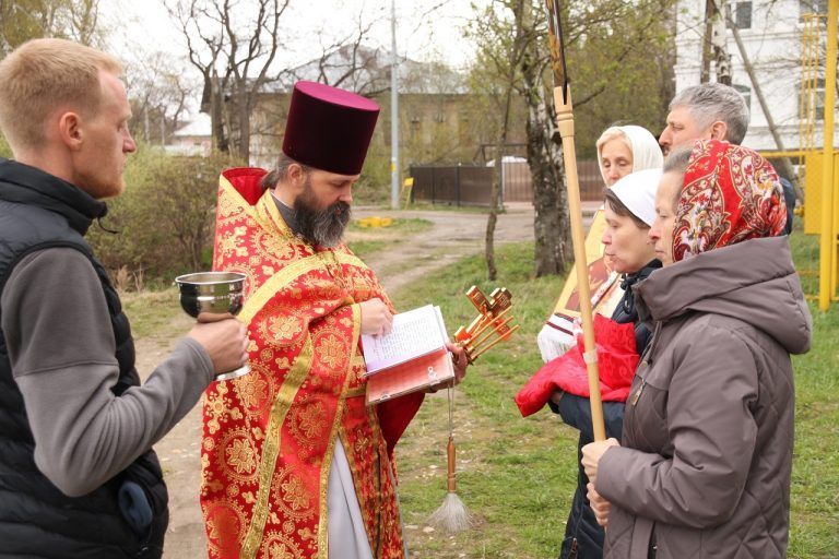 Первый крестный ход со времен закрытия прошел в храме Богоявления Господня города Вологды