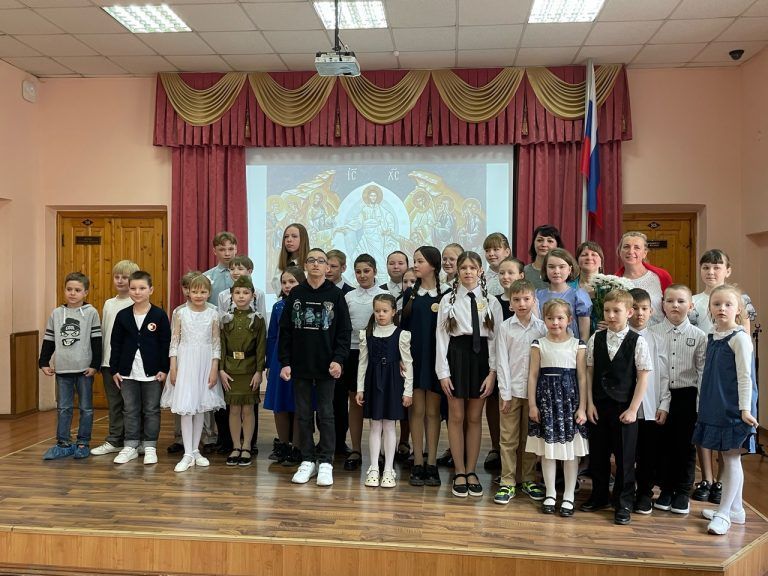 В Воскресной школе Покровского храма города Вологды отметили Светлое Христово Воскресение