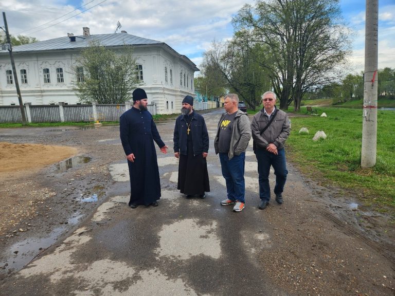 Директор Фонда провел рабочее совещание по реставрации храмов Вологды