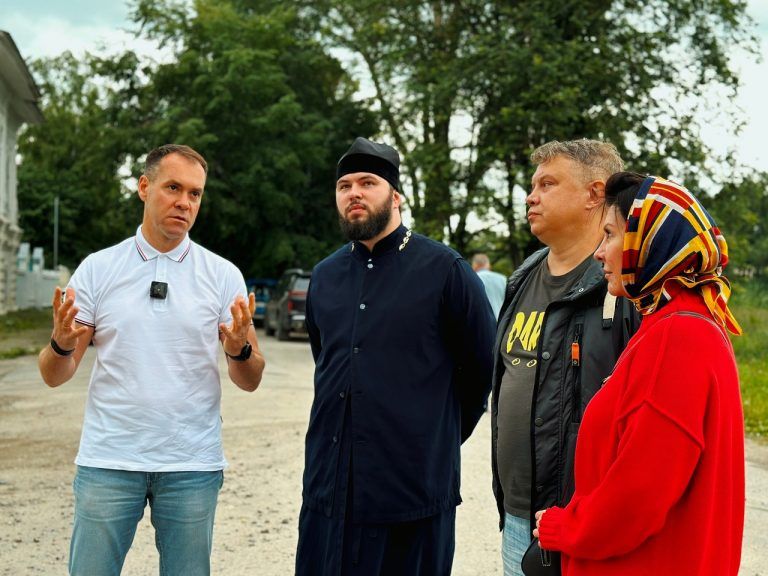 Заместитель Губернатора Вологодской области Сергей Жестянников посетил храмы Заречной части Вологды