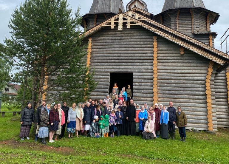 Состоялся поход в Сосновец к преподобному Дионисию Глушицкому