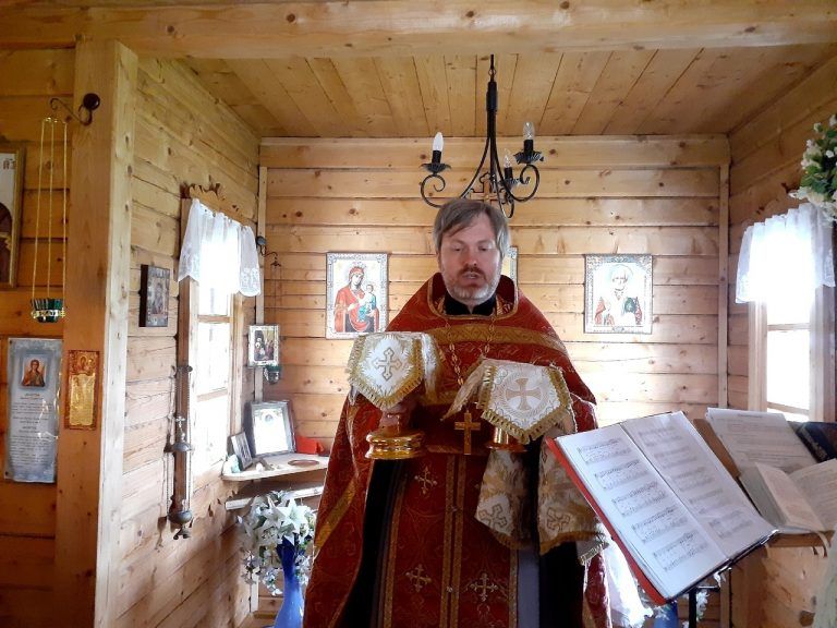 В селе Воскресенское в воскресный день состоялась первая в этом году Литургия