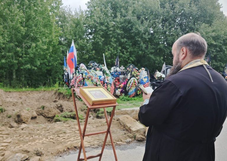 Положено начало установки памятного знака на Аллее героев, погибших при проведении СВО
