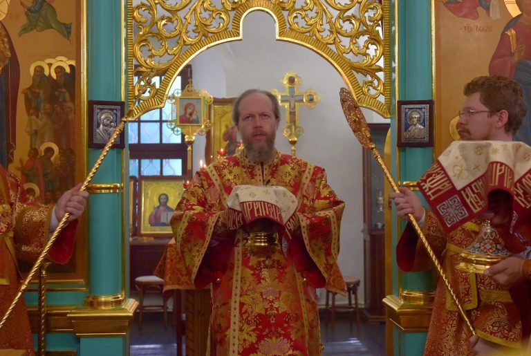 «Крестителя Христова, приидите согласно вси вернии, достойно почтим …»