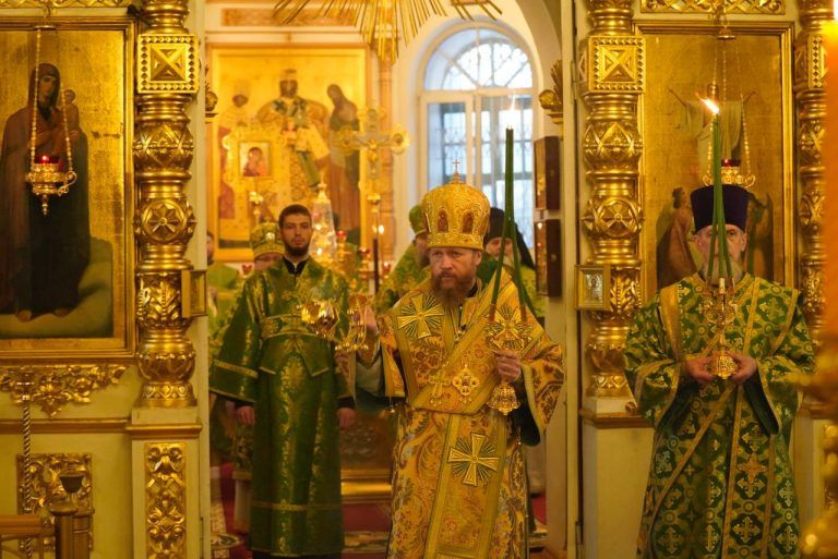 Митрополит Савва принял участие в соборном архиерейском богослужении в Череповце