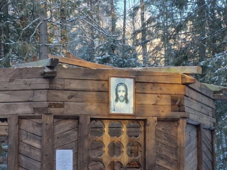 Добротолюбцы готовятся к экспедиции на святой источник близ деревни Владычнево