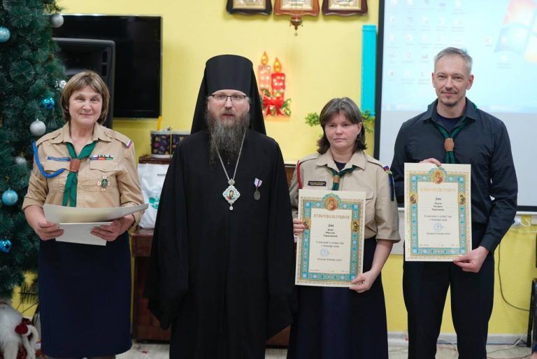 Управляющий Череповецкой епархией выразил признательность руководителям скаутских дружин за их работу