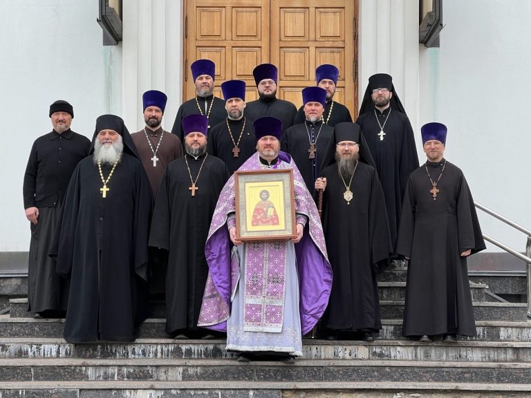 В кафедральном соборе города Череповца соборным богослужением почтили память священномученика Павла Кушникова