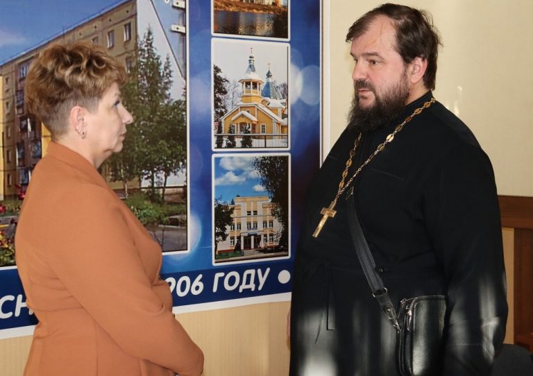 Состоялась встреча благочинного Кадуйского округа с местной администрацией