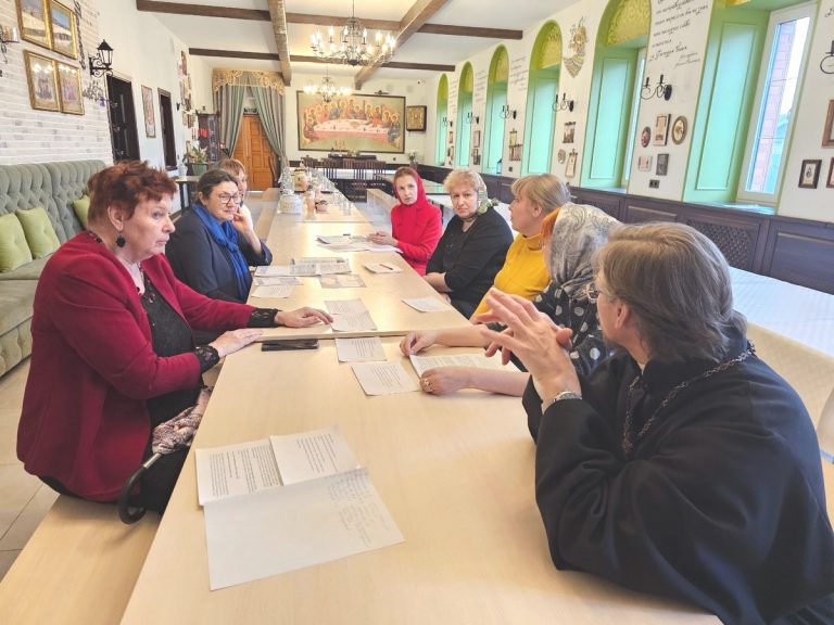 В Череповце состоялось занятие лектория для преподавателей Основ православной культуры