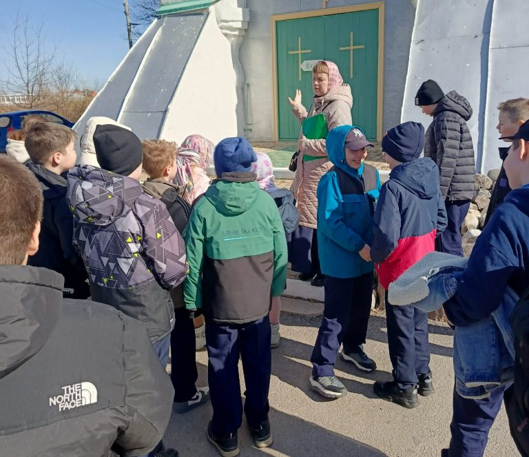 В Андреевском храме прошла экскурсия для учащихся Присухонской основной школы