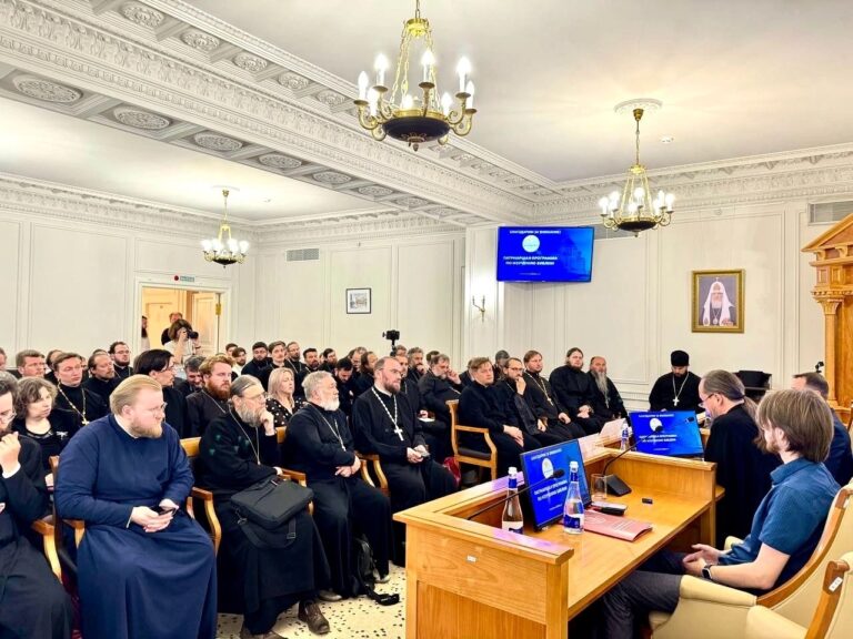 Руководитель Миссионерского отдела Череповецкой епархии принял участие в курсах для ответственных за реализацию Патриаршей программы изучения Библии