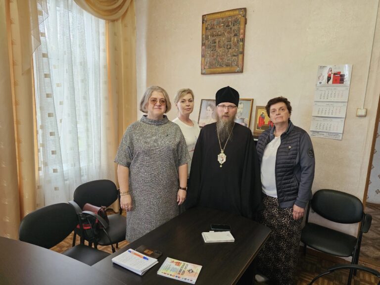 В Череповце состоялось обсуждение участия педагогов в конкурсе «За нравственный подвиг учителя»