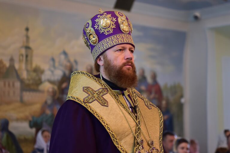 Митрополит Савва совершил воскресную Литургию в Неделю 18-ю по Пятидесятнице