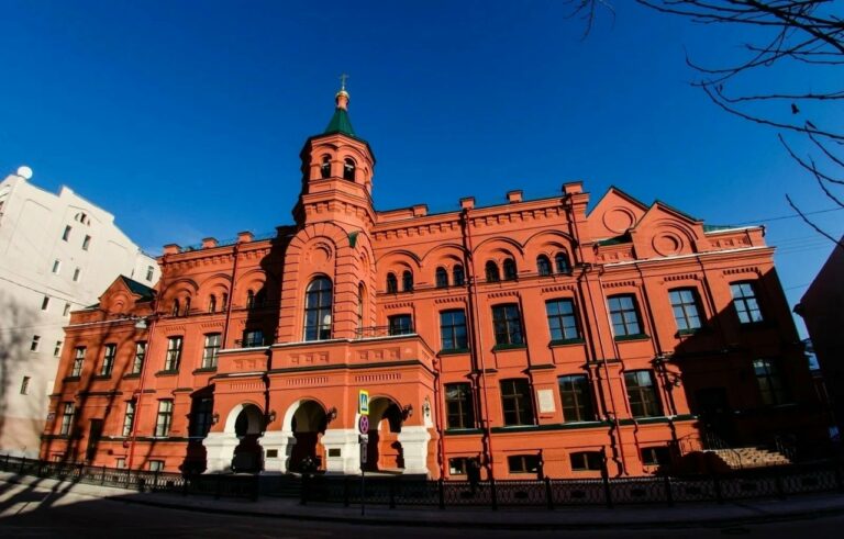 Преподаватель семинарии принял участие в конференции на базе ПСТГУ